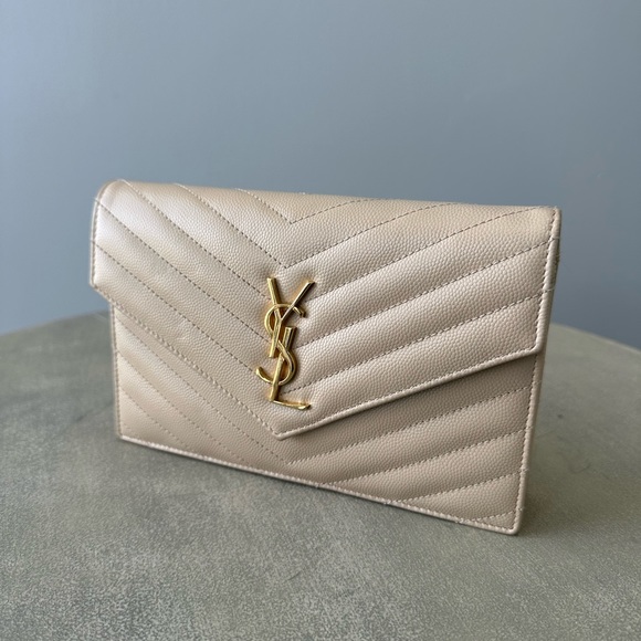 Saint Laurent Cassandre Envelope WOC Bag - Picture 4 of 17